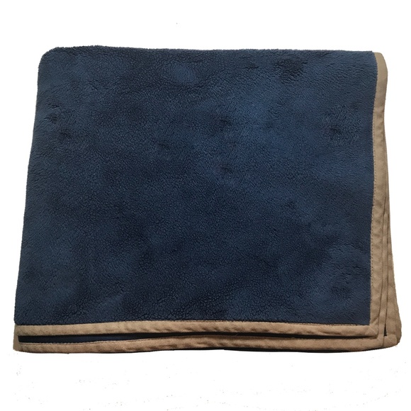 NAVY FLEECE CAR BLANKET - Picture 1 of 4